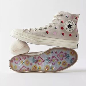 CONVERSE Chuck 70 Floral Embroidery High Top Sneaker size 9.5